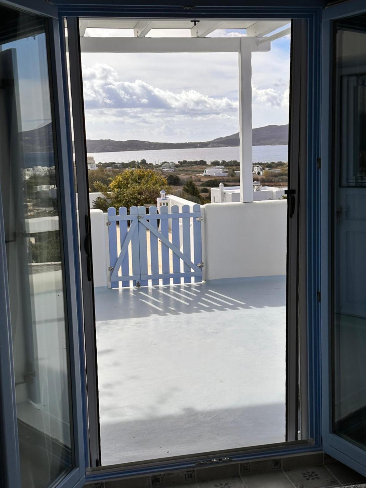 Blu Suites And Studios Adamantas (Milos) Exterior foto