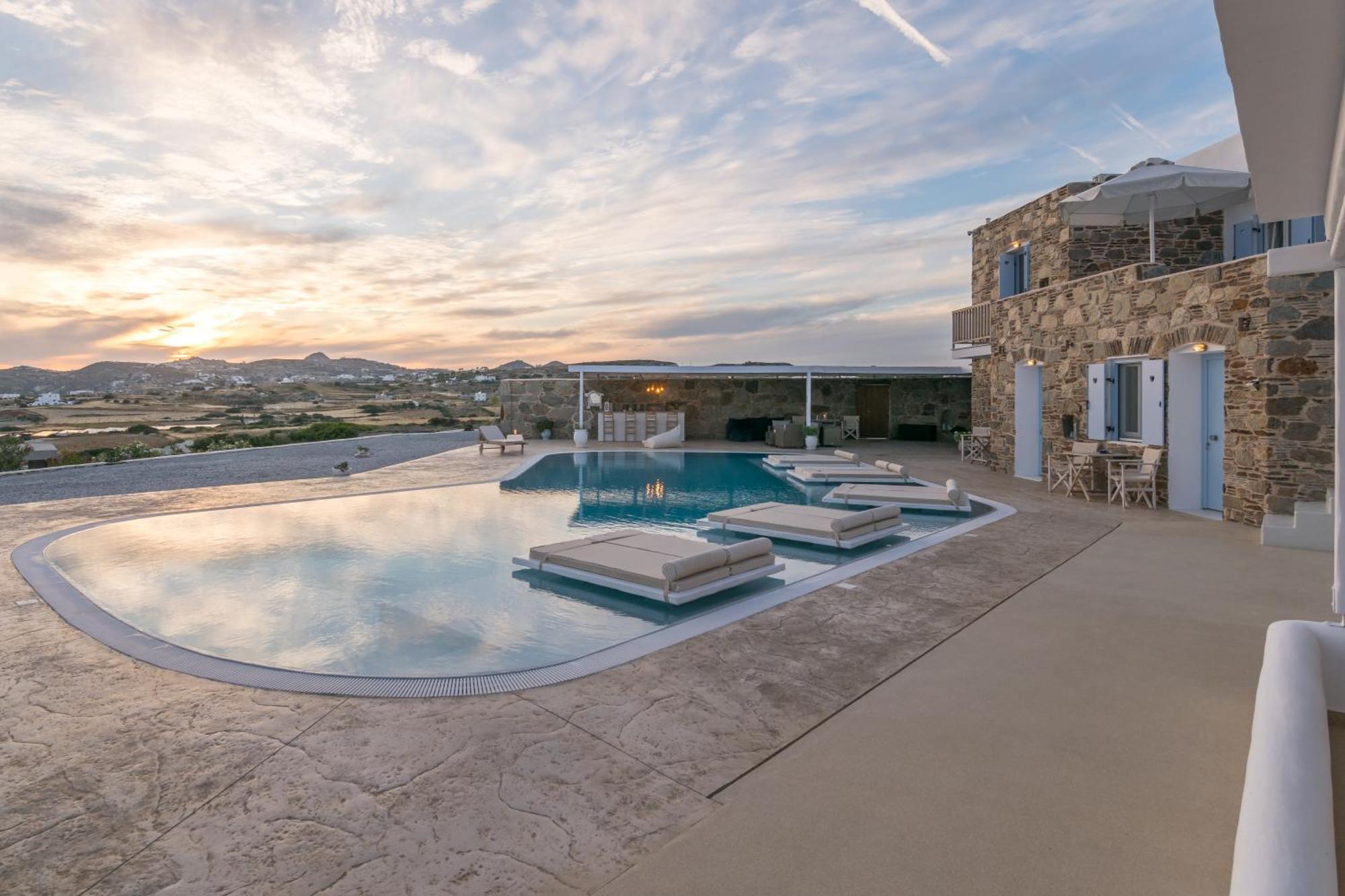 Blu Suites And Studios Adamantas (Milos) Exterior foto